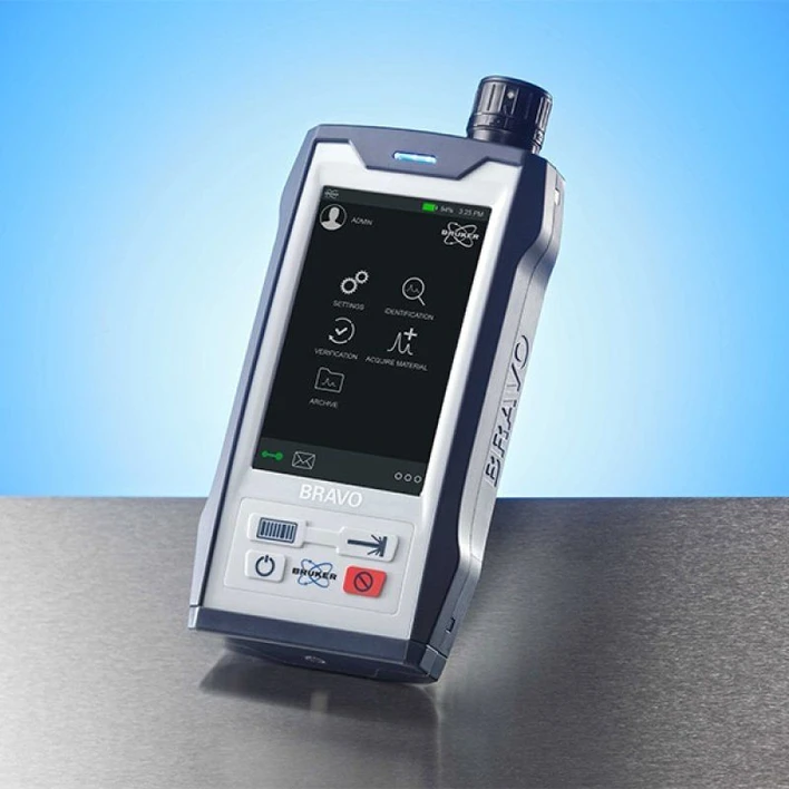 Optik Instruments s.r.o.: Obr. 1 – Ruční Ramanův spektrometr BRAVO.