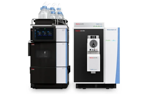 Vysoká laťka nízkoprůtokových HPLC Thermo Scientific