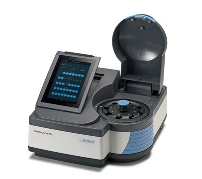 Thermo Scientific™ GENESYS™ 140 Vis Spectrophotometer