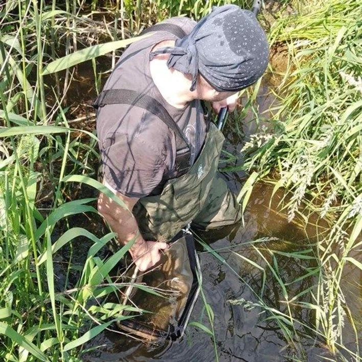 RECETOX: Fig 1 - Environmental monitoring.jpg