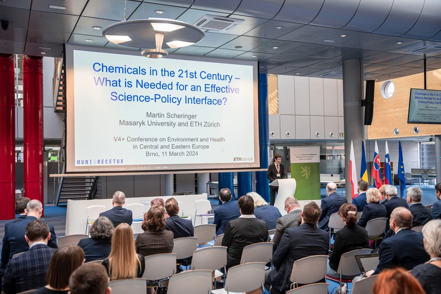 RECETOX/Lukáš Rýznar: Conference on Environment and Health in Central Europe.