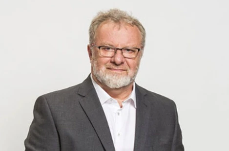 Zemřel dlouholetý ředitel centra RECETOX a emeritní profesor Ivan Holoubek