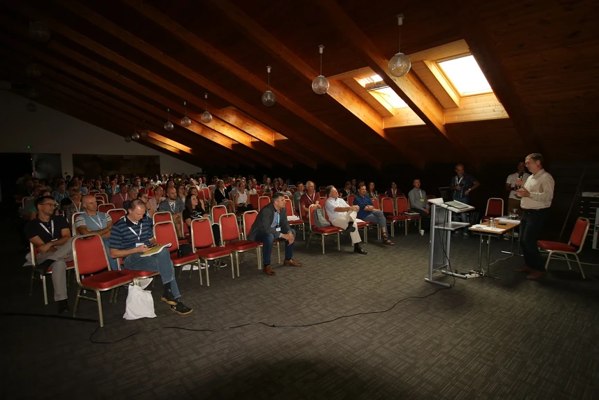 <p>SSJMM: 23. Škola hmotnostní spektrometrie 2022 - den 2</p>