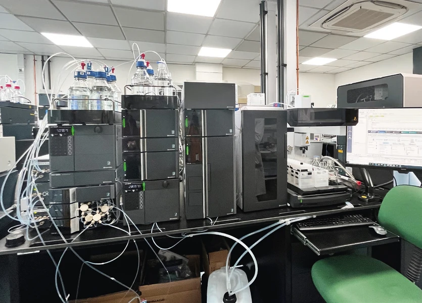 Shimadzu: Jeden ze dvou systémů Shimadzu UFPLC v laboratoři týmu preparativní a izolační chemie společnosti Syngenta