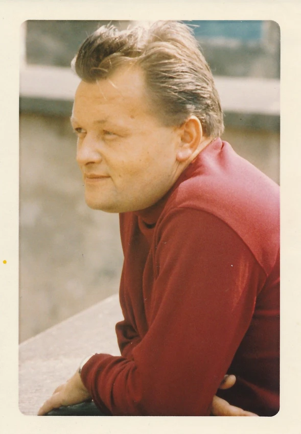 ÚOCHB/Archiv ÚOCHB: Antonín Holý 90: vědecký odkaz, který stále mění svět i českou vědu: Antonín Holý na Gordon Research Conference v USA, 1976.