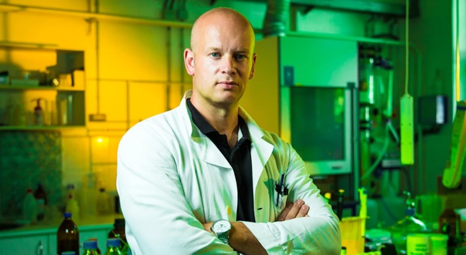 <p>Unipetrol: Dr. Michael Londesborough</p>