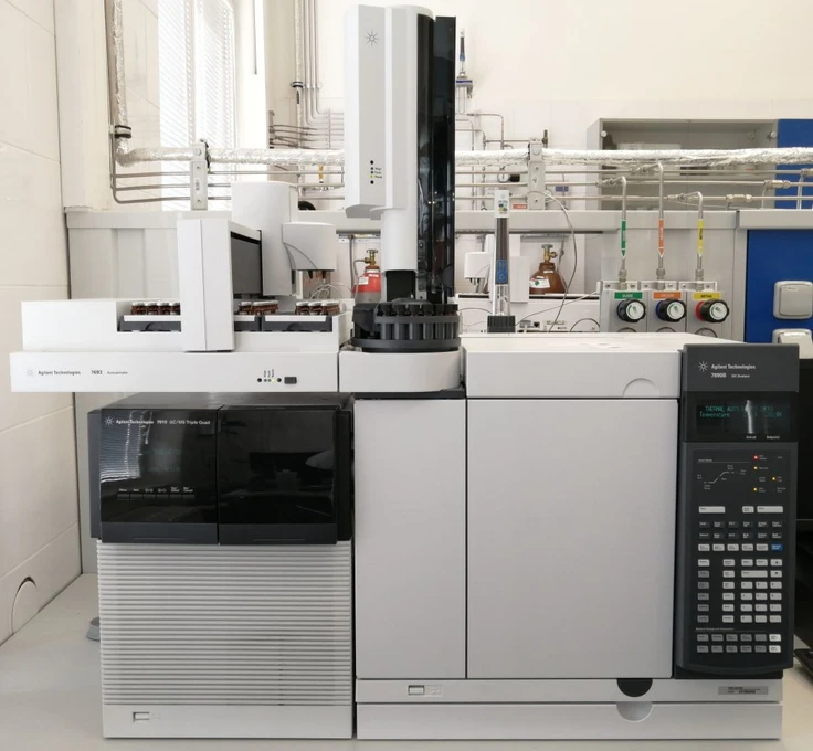 VŠCHT/ÚAPV: GC-MS/MS Agilent 7010 Triple Quadrupole