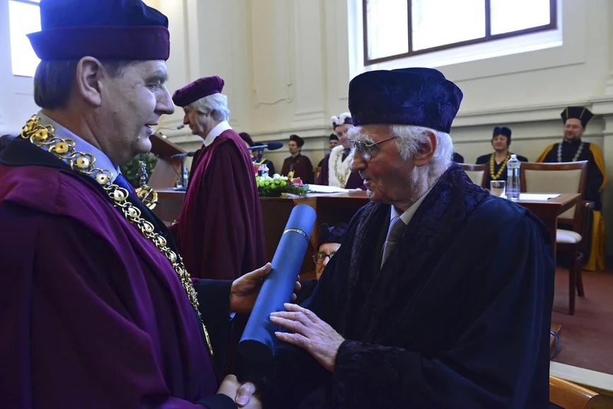 BUT Brno/Archive BUT: Armin Delong receiving an honorary doctorate at BUT, 2014.