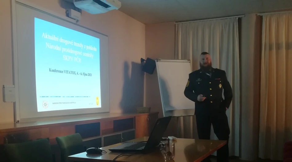 Vitatox 2021: Aktuální drogové trendy z pohledu národní protidrogové centrály SKPV PČR (kpt. Ing. Tomáš Kratina,NPC SKPV PČR/ČVUT)