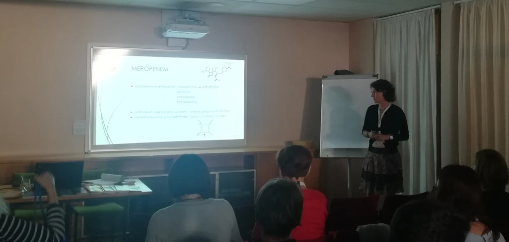 Vitatox 2021: Meropenem a jeho stanovení pomocí LC-MS/MS (Ing. Andrea Novotná Rychtecká, Masarykova nemocnice v Ústí nad Labem)