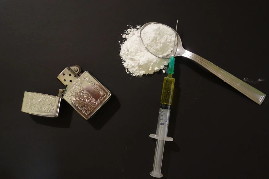 Pixabay/RenoBeranger: Drugs of abuse in blood - high-throughput measurements in a forensic lab