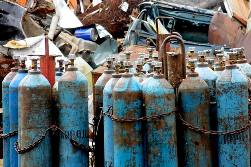 Unsplash/Julia Lobkova: Gas Safety in Your Laboratory